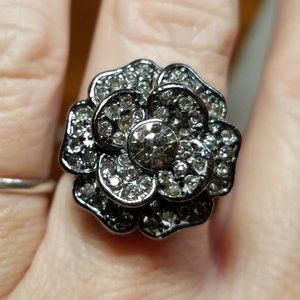 Metallic Black CZ Flower Cocktail Ring / Sz 6.75